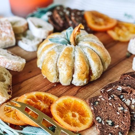 Pumpkin Shaped Brie Appetizer, Pumpkin Shaped Puff Pastry, Wrapped Baked Brie, Baked Brie With Pumpkin Butter, Puff Pastry Brie Pumpkin, Pumpkin Shaped Brie, Crescent Wrapped Brie, Baked Brie Board, Thanksgiving Brie