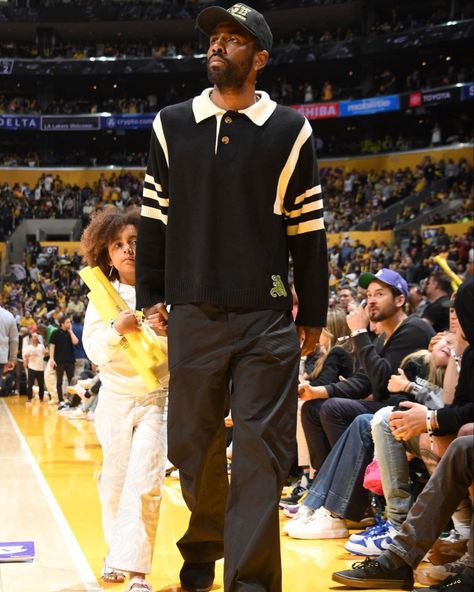 Kyrie Irving Fashion, Kyrie Irving Style, Kyrie Outfit, Kyrie Irving Outfits, Fits Inspiration, Basket Style, Mens Outfit Inspiration, Kyrie Irving, Dad Daughter