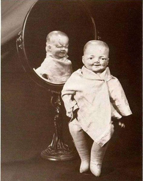 Vintage Bizarre, Scary Masks, Images Terrifiantes, Creepy Vintage, Creepy Photos, Creepy Images, Cindy Sherman, Putao, Creepy Pictures