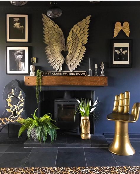 Rockett St George on Instagram: “Another fabulous interior belonging to our brilliant Rockett St George customer, @flower_heart_flower. As we mentioned in our blog all…” Home Gym Garage, Dark Paint Colors, Dark Living Rooms, Floral Bedroom, Real Estat, Quirky Decor, Beautiful Rooms, Dark Walls, Dark Wall