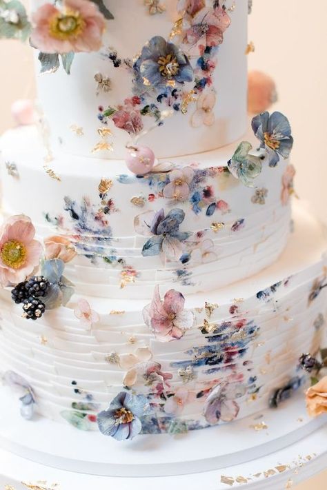 chic blue and blush paint smudge wedding cake Watercolor Wedding Cake, Cake With Flowers, Wedding Tools, Floral Wedding Cakes, Wedding Cake Rustic, Cake Trends, Wedding Cake Inspiration, Pastel Wedding, Beautiful Wedding Cakes