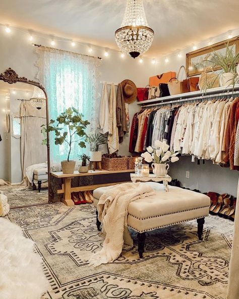 Spare Room Walk In Closet, Spare Room Closet, Spare Bedroom Closets, Dream Dressing Room, Dressing Room Decor, Dressing Room Closet, Dream Closet Design, Wardrobe Room, Glam Room