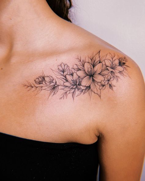 𝐾𝐴𝑀𝐸𝐸𝑁 on Instagram: “Her first tattoo 🌸✨💖 - Honolulu booking 2022 open - LA booking open soon✨ 📩kameenstudio@gmail.com” Shoulder Flower Piece Tattoo, Lotus And Daisy Tattoo, Water Lily Shoulder Tattoo, Flowers And Stars Tattoos, Tattoos For Collar Bone, Tattoo Flowers Shoulder, Flower On Shoulder Tattoo, Cover Up Tattoo Designs For Women, Shoulder Floral Tattoo