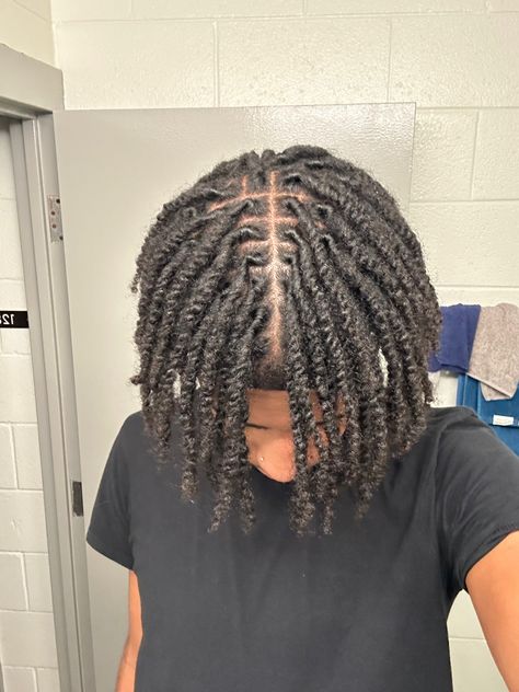 2 Twist Locs, Starter Two Strand Twist Locs Men, 1 Strand Twist Men, Starter Locs Two Strand Twist Men, Free Part Two Strand Twist, Thick 2 Strand Twist Men, Two Strand Twist No Middle Part, Locs With Shaved Sides Men, High Top Starter Locs Men