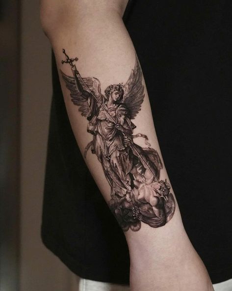 101 Best Guardian Angel Tattoo Ideas You Have To See To Believe! - Outsons Guardian Angel Tattoo Ideas, Angel Tattoo Ideas, Angel Warrior Tattoo, Angel Sleeve Tattoo, Guardian Angel Tattoo Designs, Saint Tattoo, Roman Tattoo, Guardian Angel Tattoo, Archangel Tattoo