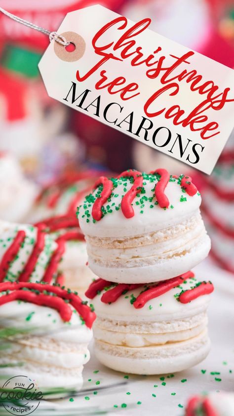 Christmas Macarons Flavors, Macroons Recipe, Sabbat Recipes, Mom Desserts, Christmas Macaron, Macaroons Christmas, Easy Macaroons Recipe, Sweet Business, French Macaroon Recipes