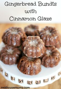 Mari Christmas, Mini Bunt Cake, Christmas Confections, Mini Bundt Cakes Recipes, Holiday Flavors, Cinnamon Glaze, Mini Bundt, Holiday Baking Recipes, Baking Fun