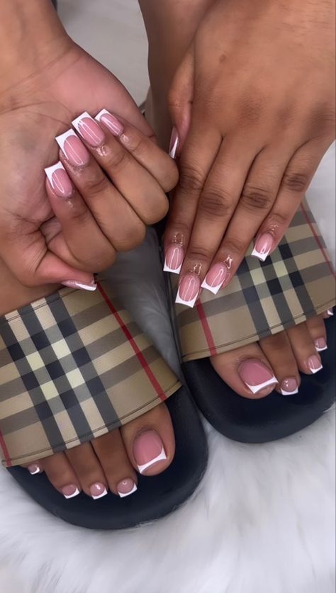 Holiday Nails And Toes Summer, Summer Nails On Black Women, African Acrylic Nails, French Tip Nails And Toes Black Women, Simple Nails No Design, Nails Inspo Black Women, Toes And Nails Set, Summer Nail Inspo 2024 Simple, Plan Nails