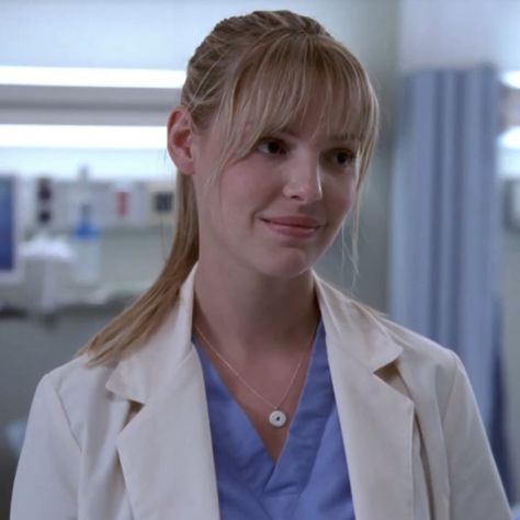 Izzie Greys Anatomy, Greys Anatomy Izzie, Do I Love Her, Grey's Anatomy Doctors, Izzie Stevens, Greys Anatomy Characters, Lexie Grey, Greys Anatomy Cast, Dark Brunette