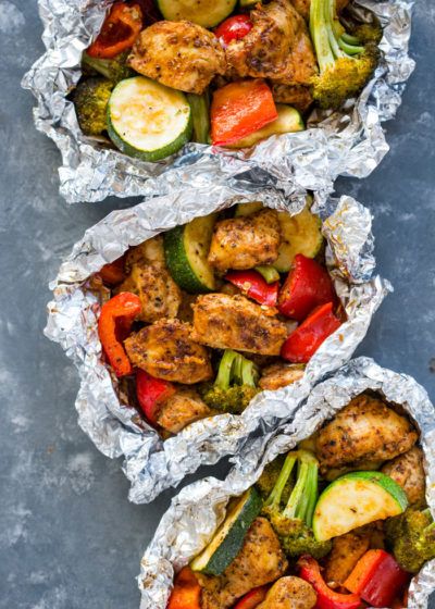 Zucchini Broccoli, Cajun Chicken Salad, Gimme Delicious, Paprika Spice, Foil Pack Dinners, Foil Pack Meals, Foil Packet Meals, Chicken And Veggies, Cilantro Sauce