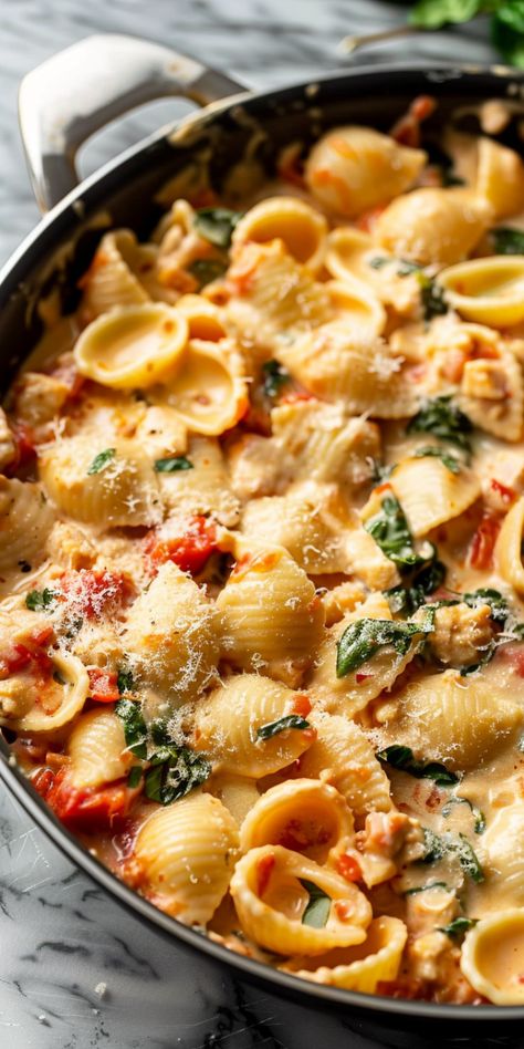 Creamy Tomato Basil Pasta [30 Minutes] – Chasety Creamy Basil Pasta, Creamy Tomato Basil Sauce, Creamy Tomato Basil Pasta, Pasta With Basil, Spiralized Recipes, Creamy Tomato Pasta, Cream Sauce Pasta, Pasta Meals, Tomato Basil Pasta