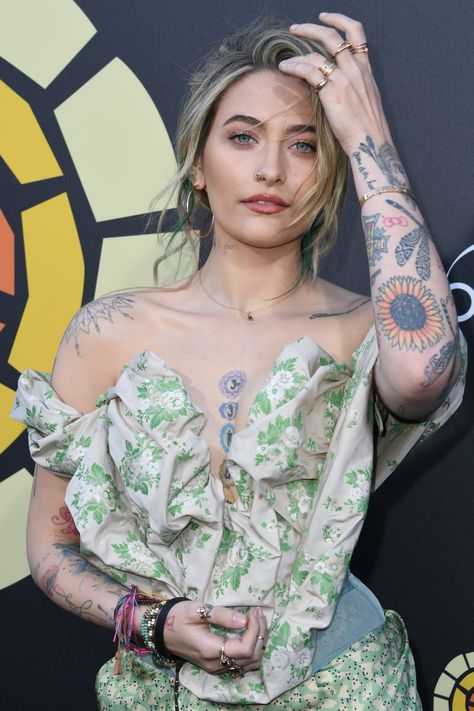 Paris Jackson Tattoo, Michael Jackson 1991, Motley Crue Albums, Hand Tattoo Images, Chakra Tattoo, Female Celebrity Crush, Tribute Tattoos, Michael Jackson Dangerous, Marie Claire Magazine