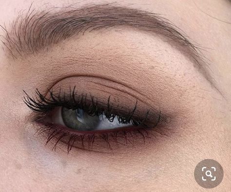 "Oh Christmas brow, oh Christmas brow, how lovely are your arches... Simple Wedding Makeup For Hooded Eyes, Smokey Homecoming Makeup, Edgy Lip Makeup, Brown Lashes Makeup, Soft Masculine Makeup, Simple Goth Eyeshadow, 2000 Grunge Makeup, Soft Vampy Makeup, Subtle Eye Makeup For Brown Eyes