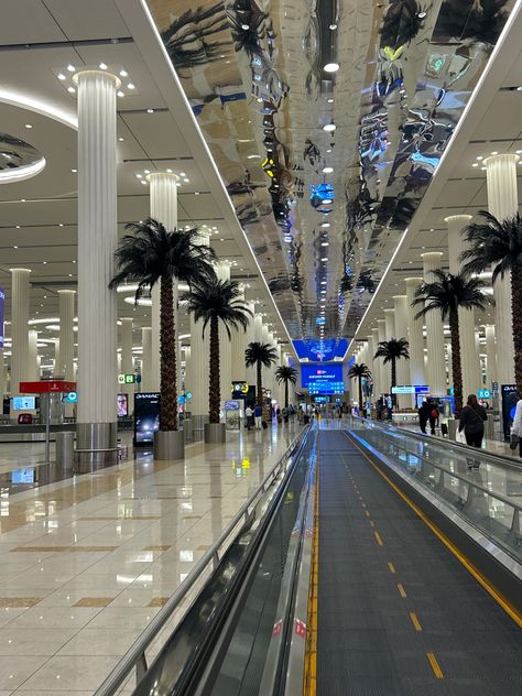 Airport Vibes, Dubai International Airport, Dubai Holidays, Airport Aesthetic, Dubai Vacation, Dubai Airport, Dubai Aesthetic, Airport Travel, Visual Board