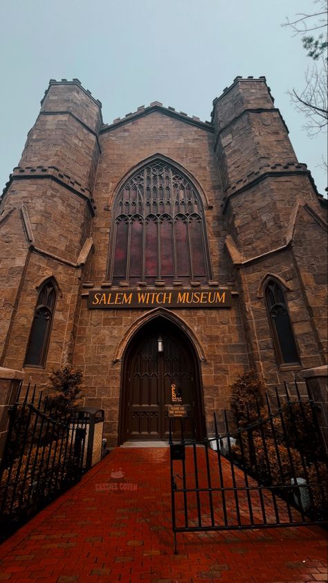 Autumn In Salem, Salem During Halloween, October In Salem Ma, Halloween In Salem Ma, Salem Autumn, Salem Core, Salem Massachusetts Aesthetic, Salem Boston, Salem Massachusetts October