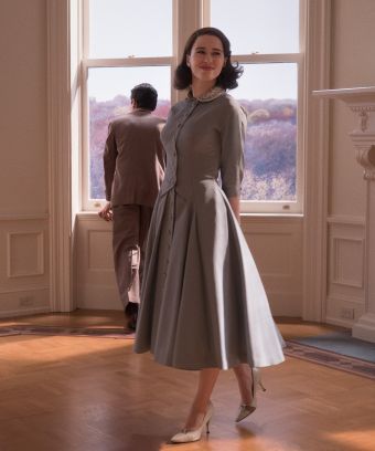 This is the cost of Mrs. Maisel's NYC apartment  #MarvelousMrsMaisel #NYC #RealEstate #TV #Home #Apartment #UpperWestSide  #AmazonPrime Mrs Maisel Outfits, Maisel Outfits, Marvelous Mrs Maisel Fashion, Mrs Maisel Fashion, Marvelous Mrs Maisel, Mrs Maisel, Jewish Women, Upper West Side, Mia 3