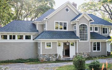 These colors could work on our house. Farmhouse Paint Colors Exterior, Vinyl Siding Colors, Hardy Plank Siding, Exterior Siding Colors, Paint Vinyl, Victorian Exterior, Blue Roof, Hardie Plank, Farmhouse Paint Colors