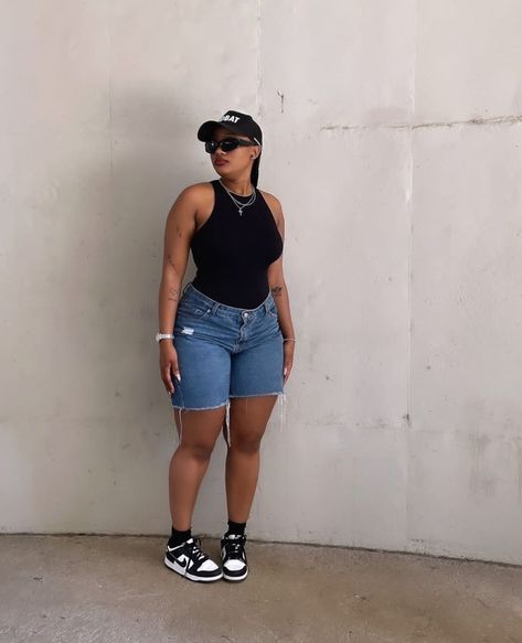 Jean Shorts Outfit Black Women Plus Size, Pizza Date Outfit, Shein Outfits Summer 2024 Baddie, Chubby Fashion Outfits, Plus Size Tomboy Fashion, Outfit Gorditas, Chubby Baddie, Chubby Outfit Ideas, Curvy Casual Outfits