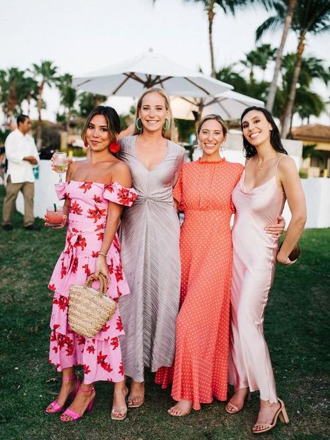 Colorful Wedding Dress Code, Colorful Wedding Guests, Dressy Casual Outfits For Wedding, Garden Party Wedding Outfit, Garden Party Outfits For Women, Mexico Wedding Guest Dress, Colorful Wedding Guest Outfits, Cocktail Party Dress Code, Garden Party Dress Code