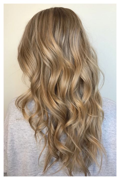 Darker Blonde, Color Rubio, Balayage Blonde, Dirty Blonde Hair, Honey Blonde Hair, Blonde Hair Inspiration, Blonde Hair Looks, Blonde Hair With Highlights, Hair Color Highlights