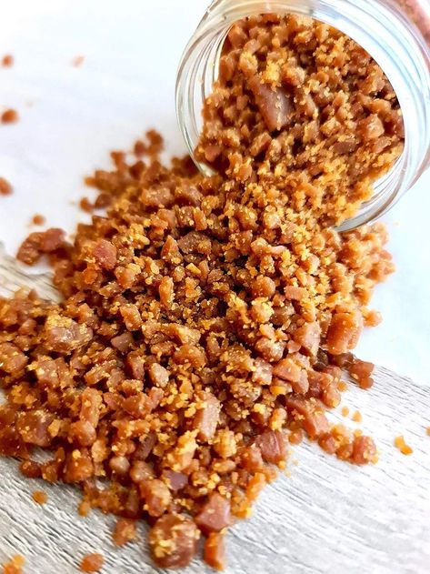 Easy Homemade Toffee Bits - Toffee Bits Recipe, The Best Toffee Recipe, Homemade Toffee Recipe, Toffee Dessert, How To Make Toffee, Easy Toffee, Homemade Toffee, Baking Secrets, Toffee Recipe