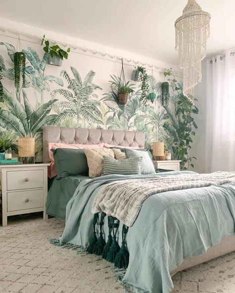 Bedroom Wallpaper Accent Wall, Jungle Bedroom, Tropical Bedrooms, Bedroom Curtain, Bedroom Accent, Accent Wall Bedroom, Wallpaper Accent, Curtain Ideas, Wallpaper Accent Wall