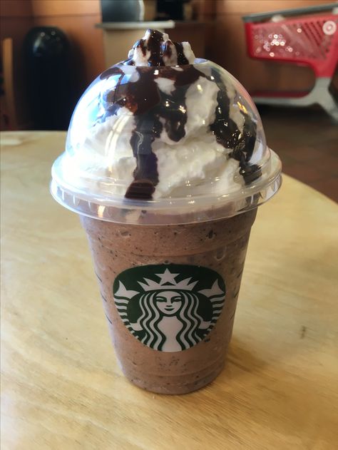 Double Chocolate Chip Creme Frappuccino, Double Chocolate Chip Frappe Starbucks, Starbucks Chocolate Frappuccino, Double Chocolate Chip Frappuccino, Chocolate Frappuccino, Chocolate Chip Frappe, Chocolate Drink Recipes, Ice Blended, Java Chip