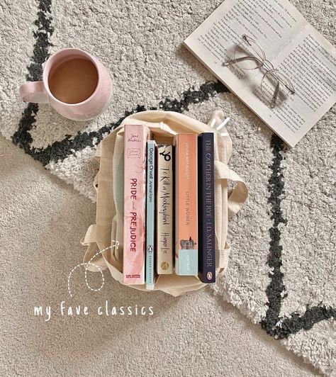 How To Take Aesthetic Book Pictures, Instagram Book Account Ideas, Cute Book Photos, Bookstagram Layout Ideas, Book Inspiration Pictures, How To Take Book Pictures, Simple Bookstagram Ideas, Booktok Pictures, Booksgram Content