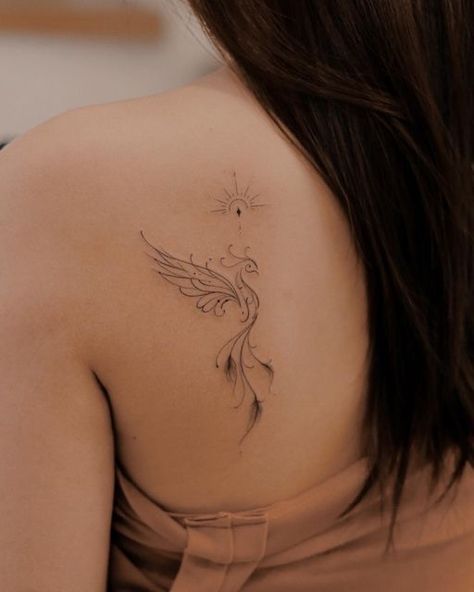 Tato Phoenix, Rebirth Tattoo, Phoenix Tattoo Feminine, Small Phoenix Tattoos, Tato Minimal, Phoenix Tattoo Design, Female Sleeve, Tattoo Trend, Inspiration Tattoos