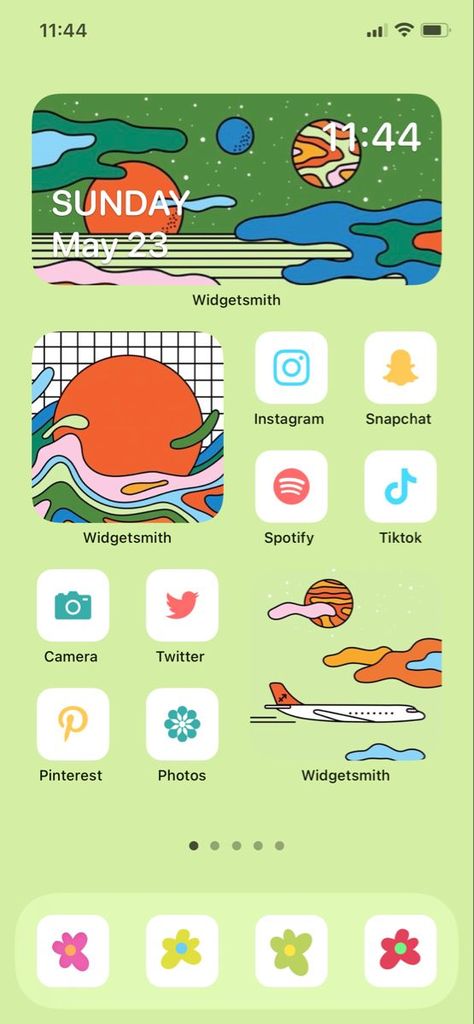 Home Screen idea iOS 14 | Iphone homescreen wallpaper, Iphone photo app, Iphone wallpaper app Retro Home Screen Iphone, Ios 16 Home Screen Ideas Colorful, Cute Widgets Ideas, Cool Home Screens, Home Screen Theme Ideas, Ios15 Homescreen Ideas, Wallpaper Iphone Photo, Art Homescreen, Ios 16 Home Screen Ideas Aesthetic
