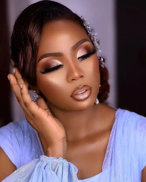 39 Gorgeous Bridal Makeup Looks Every Bride-to-be Should See – Svelte Magazine Bride Makeup For Wedding, Makeup Ideas For Wedding Bridal, Black Bride Makeup Wedding Glam, Black Woman Bridal Makeup, Bridal Makeup For Black Women Wedding, Wedding Make Up Black Women, Bridesmaid Makeup Black Women, Wedding Makeup Looks For Bride, Makeup For Wedding For Bride