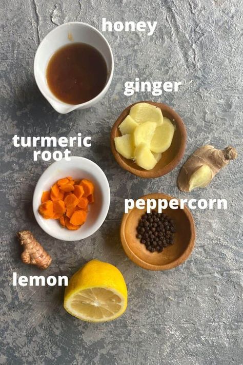 A delicious, comforting, and powerful Ginger Turmeric Tea is the perfect way to start the morning when you have a cold and the perfect drink to enjoy before bed for a soothing non-caffeinated drink. It's also good at any time -- no need for special reasons to enjoy a warm turmeric drink. Ginger Tumeric Tea, Tumeric Tea Recipe, Milk Before Bed, Ginger Turmeric Tea, Ginger Tea Benefits, Turmeric Ginger Tea, Turmeric Tea Recipe, Turmeric Drink, Tea For Colds