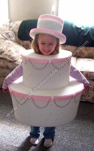 Birthday Cake-Shaped Homemade Halloween Costume Cake Costume, Cupcake Costume, Costumes College, Halloween Costumes College Girls, Homemade Halloween Costumes, College Halloween, Homemade Costumes, Cake Shapes, Creative Costumes