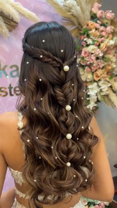 #BraidInspiration#BraidGoals#BraidMagic#BraidQueens#BraidArtistry#BraidPerfection#BraidLove#BraidEnvy#BraidMasterpiece#BraidBeauty#BraidObsession#BraidGlam#BraidChic#BraidTrends#BraidAddict#BraidFashion#BraidElegance#BraidGoddess#BraidSlay#BraidGameStrong Hairstyles With Gowns Indian, Wedding Hairdos, Hairstyle Indian, Butterfly Hairstyle, Mehndi Hairstyles, Hair Style On Saree, Hair Style Vedio, Engagement Hairstyles, Easy Hairstyles For Thick Hair