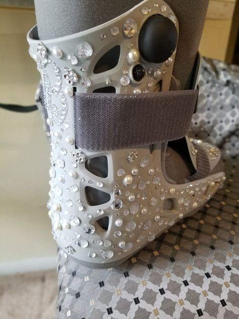 bedazzled  bling boot Medical Boot, Boot Bling, Moon Boot, Surgery Recovery, Moon Boots, Walking Boots, Cool Diy Projects, Crafty Diy, Put On