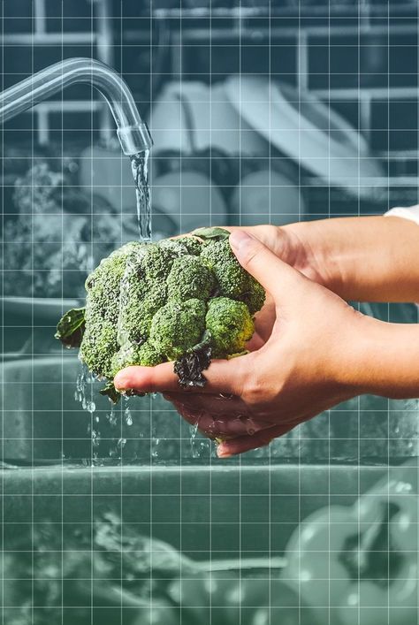 How To Wash Produce, How To Clean Produce Naturally, How To Wash Fruits And Vegetables, Washing Produce, Wash Fruits And Vegetables, Wash Produce, Produce Wash, Washing Vegetables, Dirty Kitchen