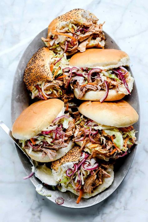 Pulled Pork Sliders Crock Pot Recipes, Pulled Pork Platter, Pork Shoulder Sandwich Recipes, Recipe With Pulled Pork, Shredded Pork Sandwiches, Pulled Pork Slow Cooker, Slow Cooker Pulled Pork Sandwiches, Easy Pulled Pork Slow Cooker, Pork Sandwich Recipes