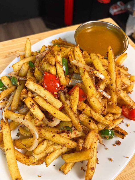 Salt And Pepper Fries, Chicken And Chips Recipe, Seasoned Chips, Salt And Chilli Chips, Finger Chips, Salt And Pepper Chips, Spice Bag, Irish Cooking, Fried Chips