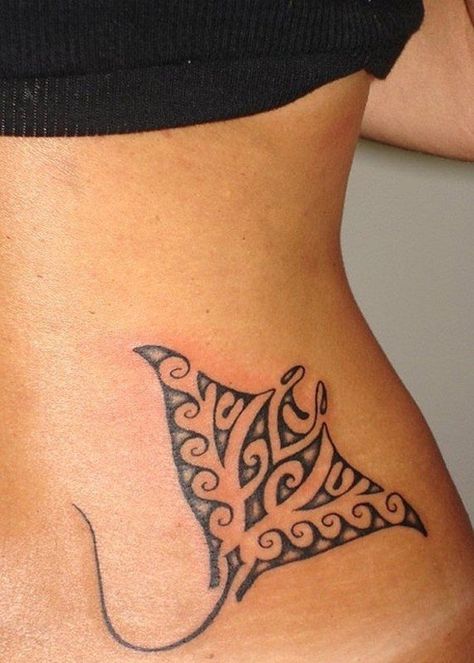 I am always curious about the mysterious symbols appeared on the Polynesian tattoos. These symbols are representations of cultural appreciation for the native Polynesian people. One types of such tattoos come into my sight are ray tattoos, which triggered my… Continue Reading → Cherokee Tattoos, Maori Tattoo Frau, Ta Moko Tattoo, Stingray Tattoo, Ray Tattoo, Maori Tattoos, Polynesian Tattoos, Polynesian Tattoo Designs, Tattoo Trend