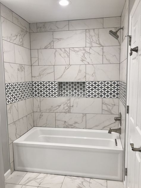 Bathroom Ideas With Marble Tile, Modern Bathroom Tiles Design Ideas Wall, Marble Tile Tub Surround, Tub Shower Combo With Accent Tile, Marble Shower With Accent Tile, Bathroom Accent Tile Ideas, Cr Tiles Small Bathrooms, Small Marble Tile Bathroom, Accent Tile In Shower Ideas