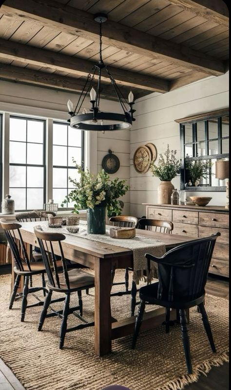 Large Family Dining Room Ideas, Dining Room Design Cottage, Chill Dining Room, Cozy Aesthetic Dining Room, Elegant Rustic Dining Room, Cozy Rustic Dining Room, Dining Room Modern Rustic, Dream Dining Room Aesthetic, English Farmhouse Dining Room