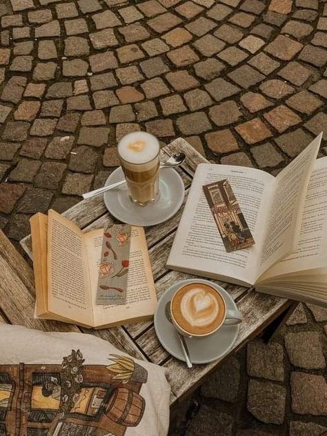 Book Date Aesthetic, Coffee Core, Coffee Dates Aesthetic, Book Date, Friends Cafe, Coffee Book, Winter Books, Coffee Shop Aesthetic, Winter Coffee