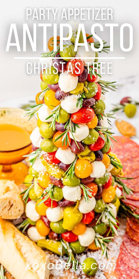 Snack Christmas Tree, Christmas Antipasto Platter Ideas, Christmas Tree Party Food, Christmas Antipasto Tree, Olive Christmas Tree Appetizer, Cheese Christmas Tree Platter, Italian Appetizers Christmas, Christmas Tree Relish Tray Ideas, Edible Centerpieces Christmas