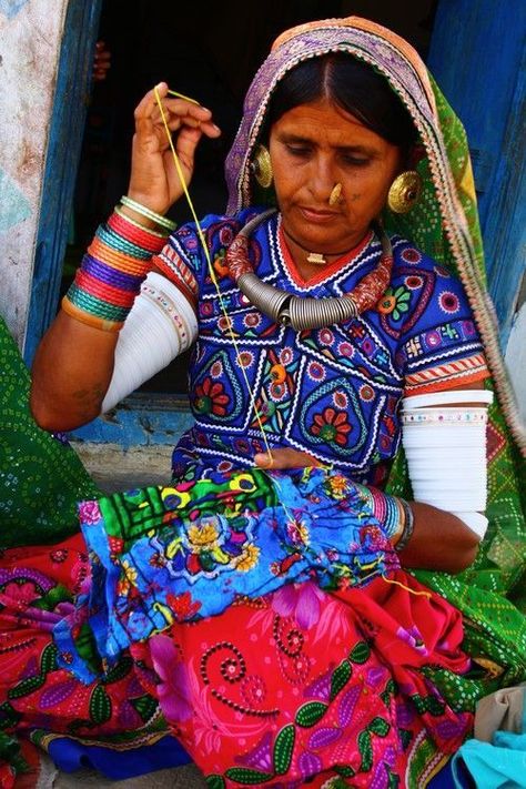 Meeting Women Artisans in Hodka Village, Gujarat, India. Meeting Women, India Textiles, Artisan Fashion, Boho Shops, Indian Crafts, Indian Textiles, Indian Embroidery, Annual Report, Women Artisans