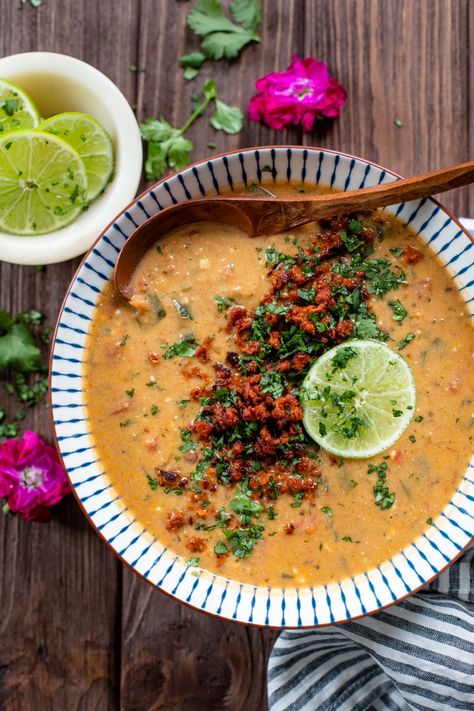 Poblano Soup with Crispy Soyrizo - This Savory Vegan Savory Vegan Recipes, Best Fall Soup Recipes, Pumpkin Soup Recipes, Poblano Soup, Fall Soup, Fall Soup Recipes, Dinner Prep, Savory Vegan, Stuffed Poblano Peppers