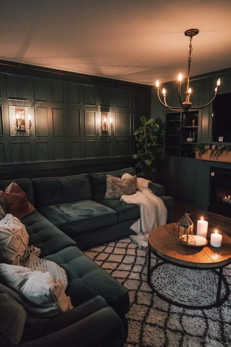 All Dark Painted Room, Cozy Green Living Room Ideas, Moody Living Room Green Walls, Green Moody Room, Dark Green Family Room, Dark Green Sitting Room, Lounge Fireplace Ideas, Dark Color Living Room Ideas, Cozy Sunrooms