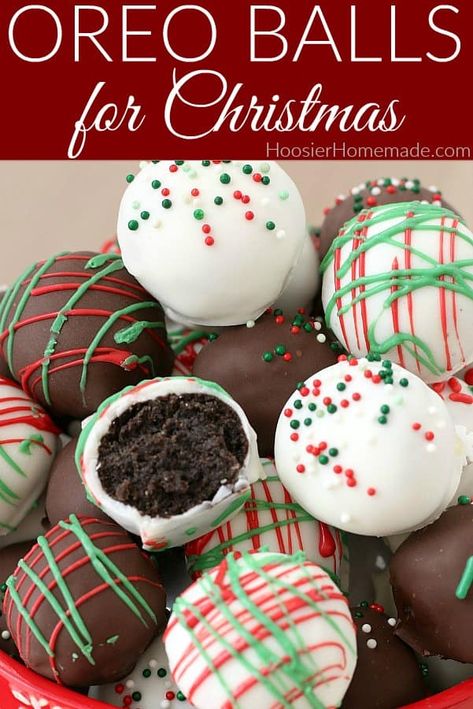 Oreo Balls for Christmas | Make these Oreo Balls for your cookie exchange trays, give as gifts or enjoy at home! #oreoballs #christmasoreoballs #homemadegiftideas #giftsfromthekitchen #oreo #christmascandy Oreo Balls Christmas, Oreo Ball, Tiramisu Trifle, Dessert Halloween, Xmas Treats, Oreo Balls, Easy Christmas Treats, Christmas Baking Recipes, Christmas Homemade