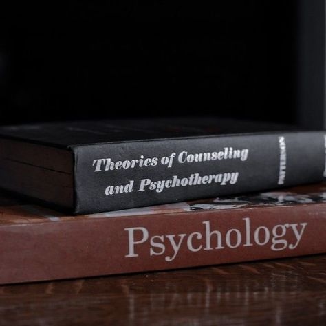 Job Aesthetic Psychology, Counseling Psychologist Aesthetic, Psychology Project Ideas, Psychologist Job, Female Psychologist Aesthetic, High School Psychology, Psychology Project, Psychology Aesthetic, Psychology Experiments