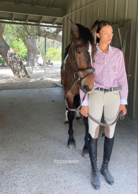 Gigi Hadid Bella Hadid, Chanel Fashion Week, Canyon Moon, The Last Ride, Horse Riding Aesthetic, Week Outfits, Fashion Week Milan, Horse Riding Boots, Horse Riding Outfit