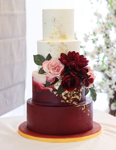 Burgundy and Ivory Ombre Wedding Cake, metallic gold Leaf, 4 tiered wedding cake, Boldly coloured wedding cake Red Wedding Cake, Gold And Burgundy Wedding, Burgundy Wedding Cake, Blush Wedding Cakes, Rose Gold Wedding Cakes, Magenta Wedding, Burgundy And Blush Wedding, Wedding Cake Ombre, Wedding Cake Roses